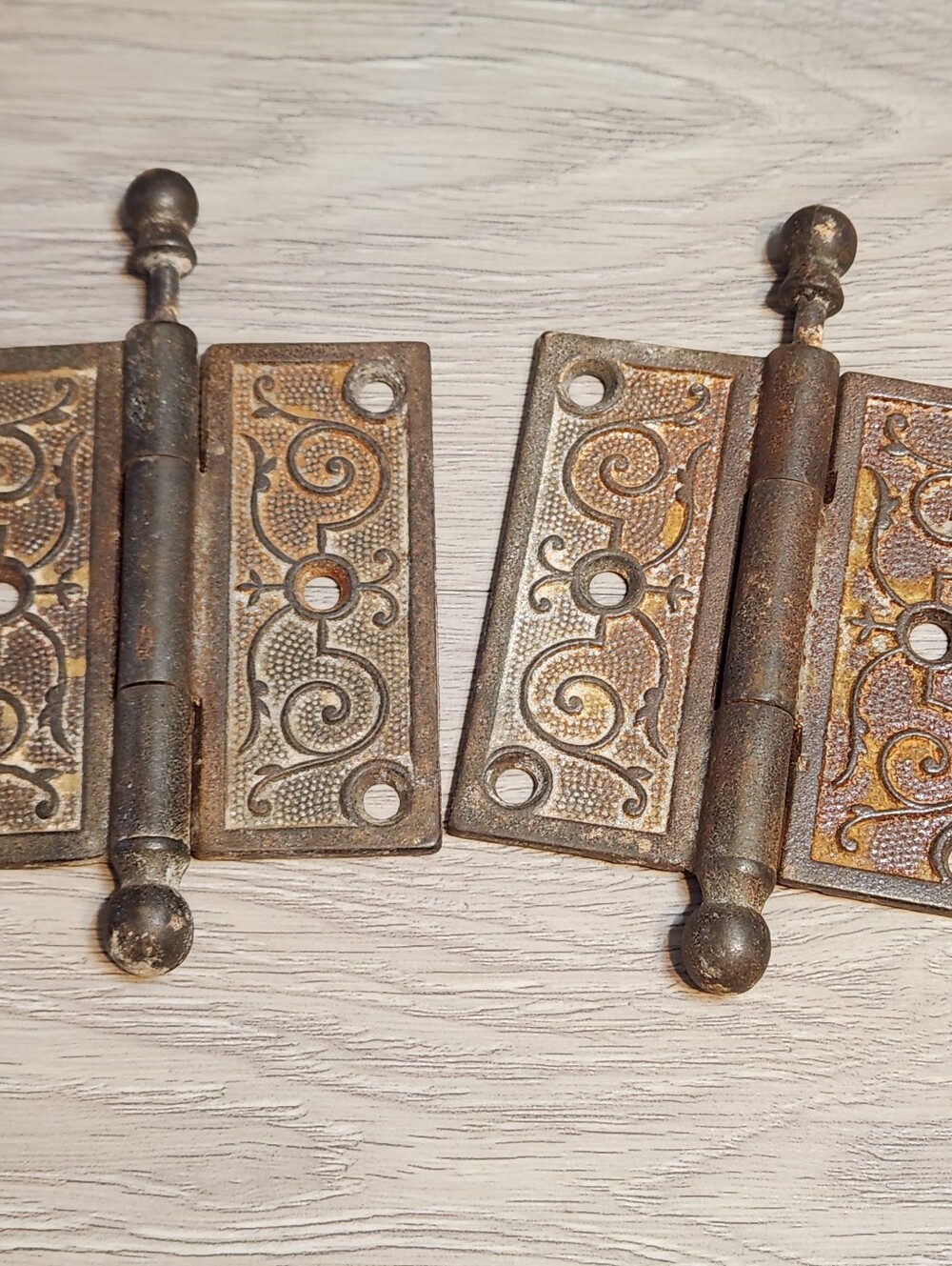 2 VTG Victorian Antique Iron Ornate Steeple Tipped Door Hinge 3 ½ X 3½